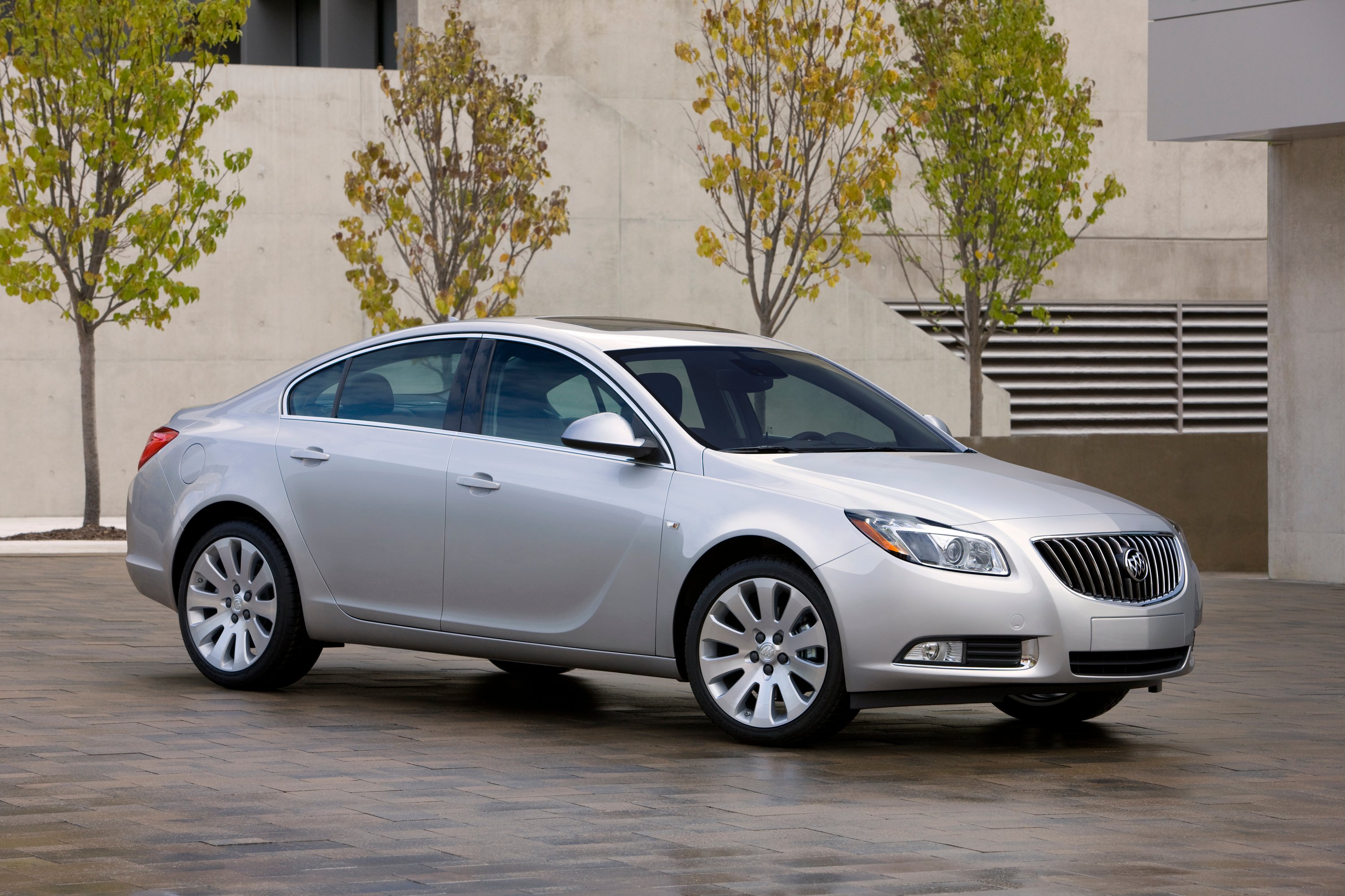 Buick Lucerne 2012