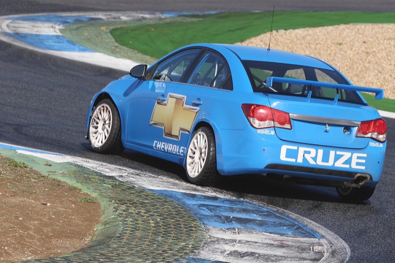 Chevy Cruze Race Team Currently Leading The WTCC In Points | GM Authority