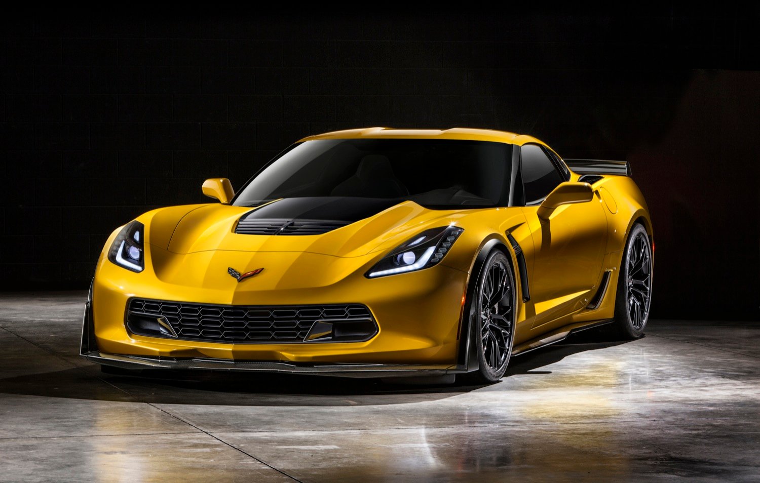 2015-chevrolet-corvette-z06-25.jpg