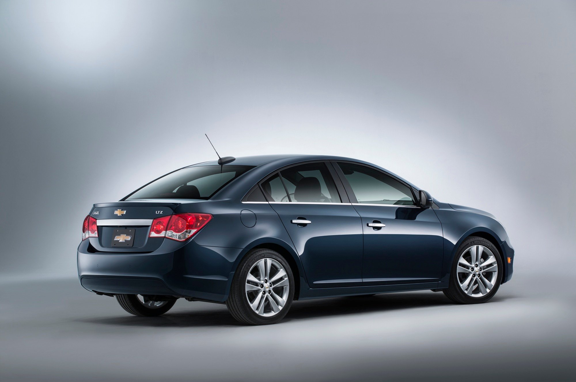 2015 Chevy Cruze Updates, Changes, New Features, Improvements | GM