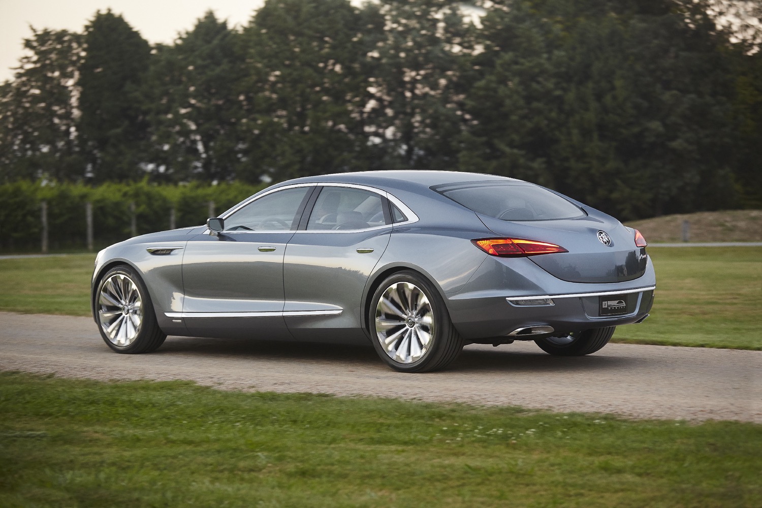 Buick Avenir Concept Has New Buick Grille, New Logo | GM Authority
