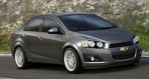 Chevrolet Aveo Hatchback and Sedan Get a New Face in China