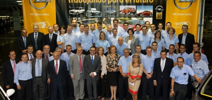 GM Zaragoza Spain plant 30th anniversary