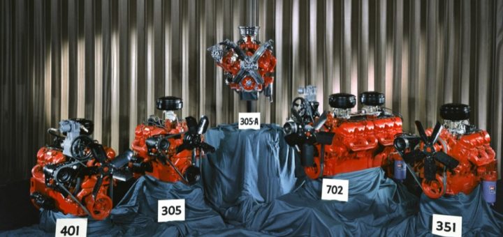 1960-GMC-V6-Engine-Family-720x340.jpg