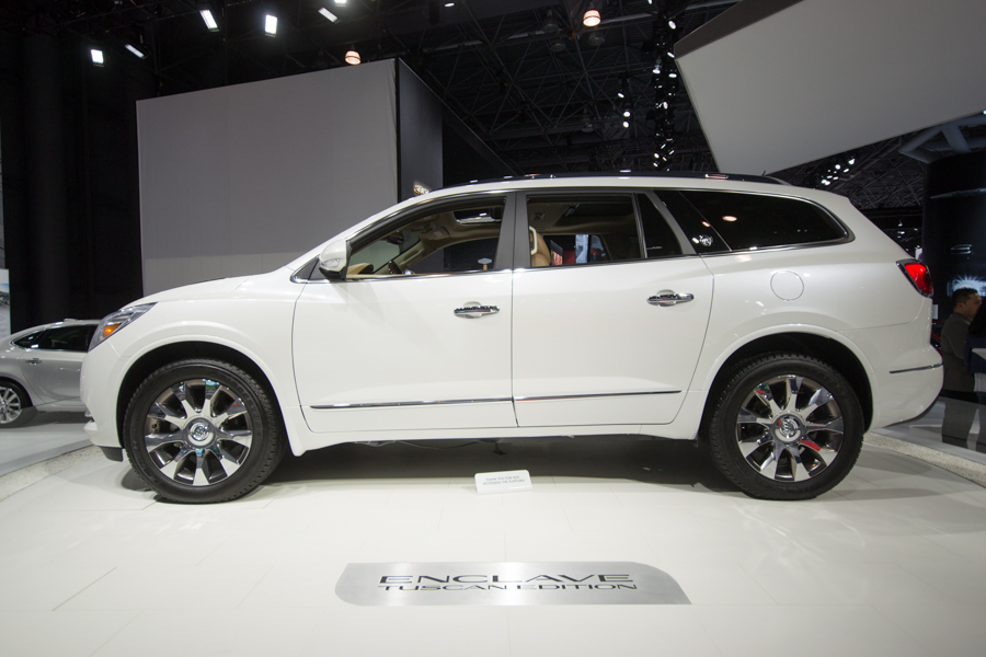 2016 Buick Enclave Tuscan Edition - 2015 New York International Auto Show - Live 02