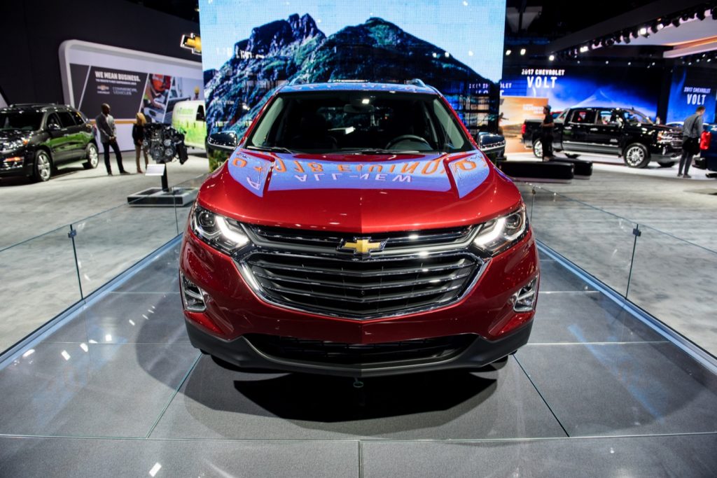 New 2018 Chevy Equinox Vs Old Model Exterior Dimensions