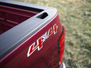 2014 Chevrolet Silverado LTZ bed box rail handhold 01