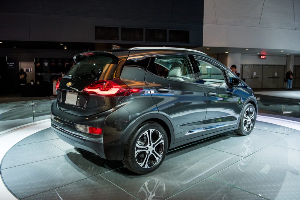 2017 Chevrolet Bolt EV exterior 2017 NAIAS 005