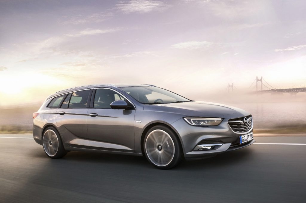 Opel Insignia 2017 wagon (2017 - 2020) reviews, technical data, prices