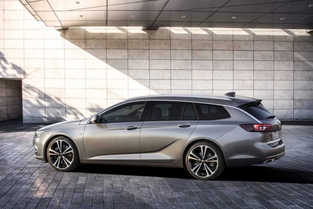 Opel Insignia breaks cover, and we really hope it's the next-gen Buick Regal