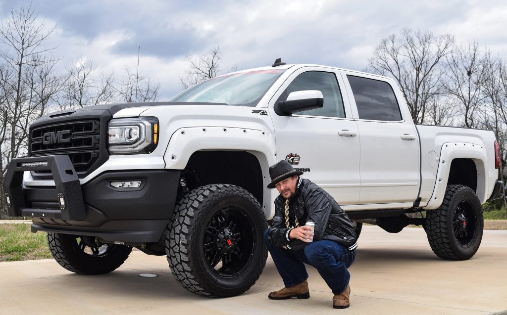 Kid Rock Gets GMC Sierra As Engagement Gift | GM Authority Kid Rock Gets GMC Sierra As Engagement Gift | GM Authority
