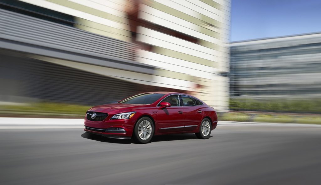 2019 Buick LaCrosse Sport Touring exterior 001