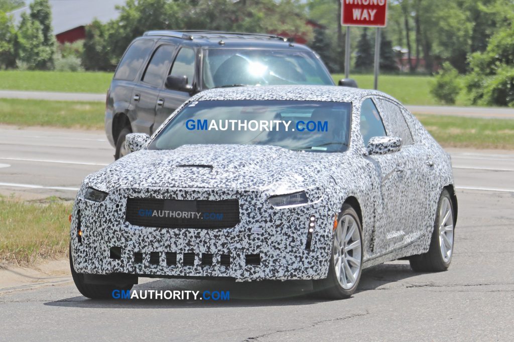 2020 Cadillac CT5 - Spy Pictures - June 2018 004