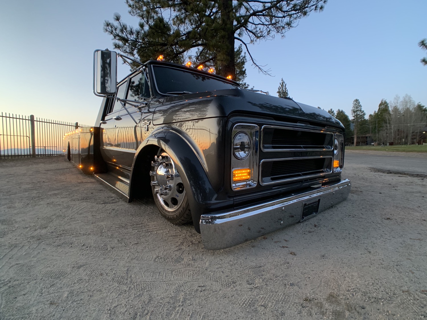 Custom Chevrolet Flatbed Drops Jaws At SEMA 2019 | GM Authority