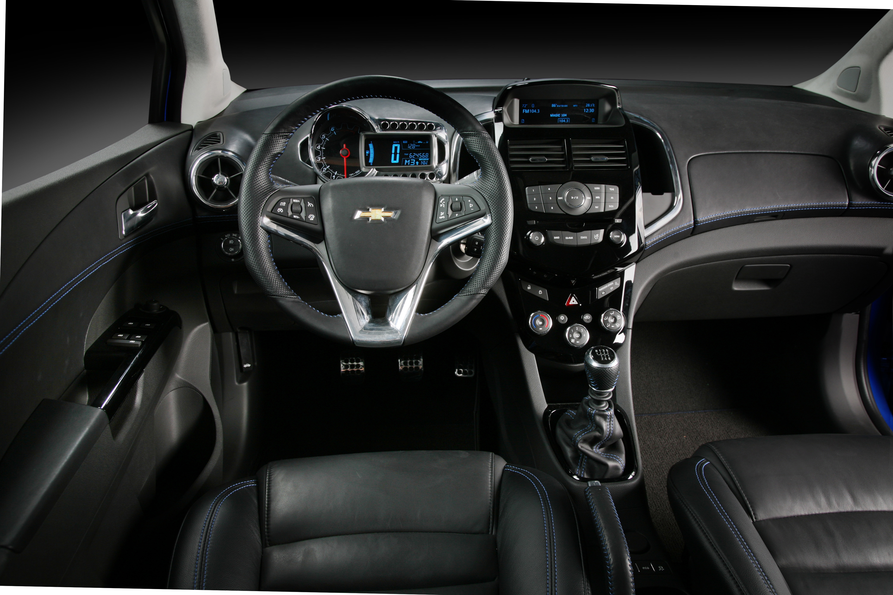 Салон chevrolet. Chevrolet Aveo 2014 салон. Chevrolet Aveo салон. Chevrolet Aveo 2012 салон. Chevrolet Aveo t300 салон.