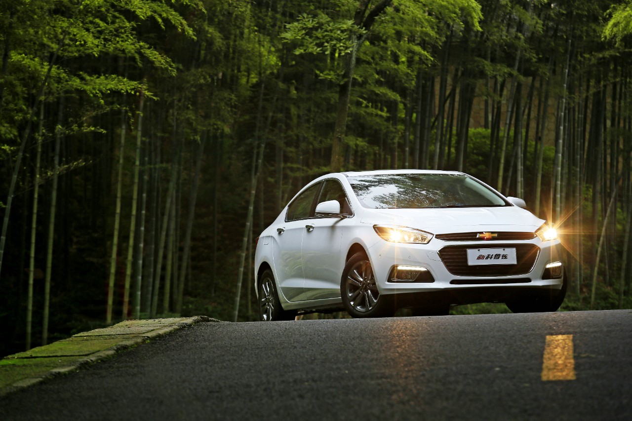 Chevrolet Cruze РѕР±РѕРё