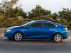 2016-chevrolet-volt-on-the-road-01