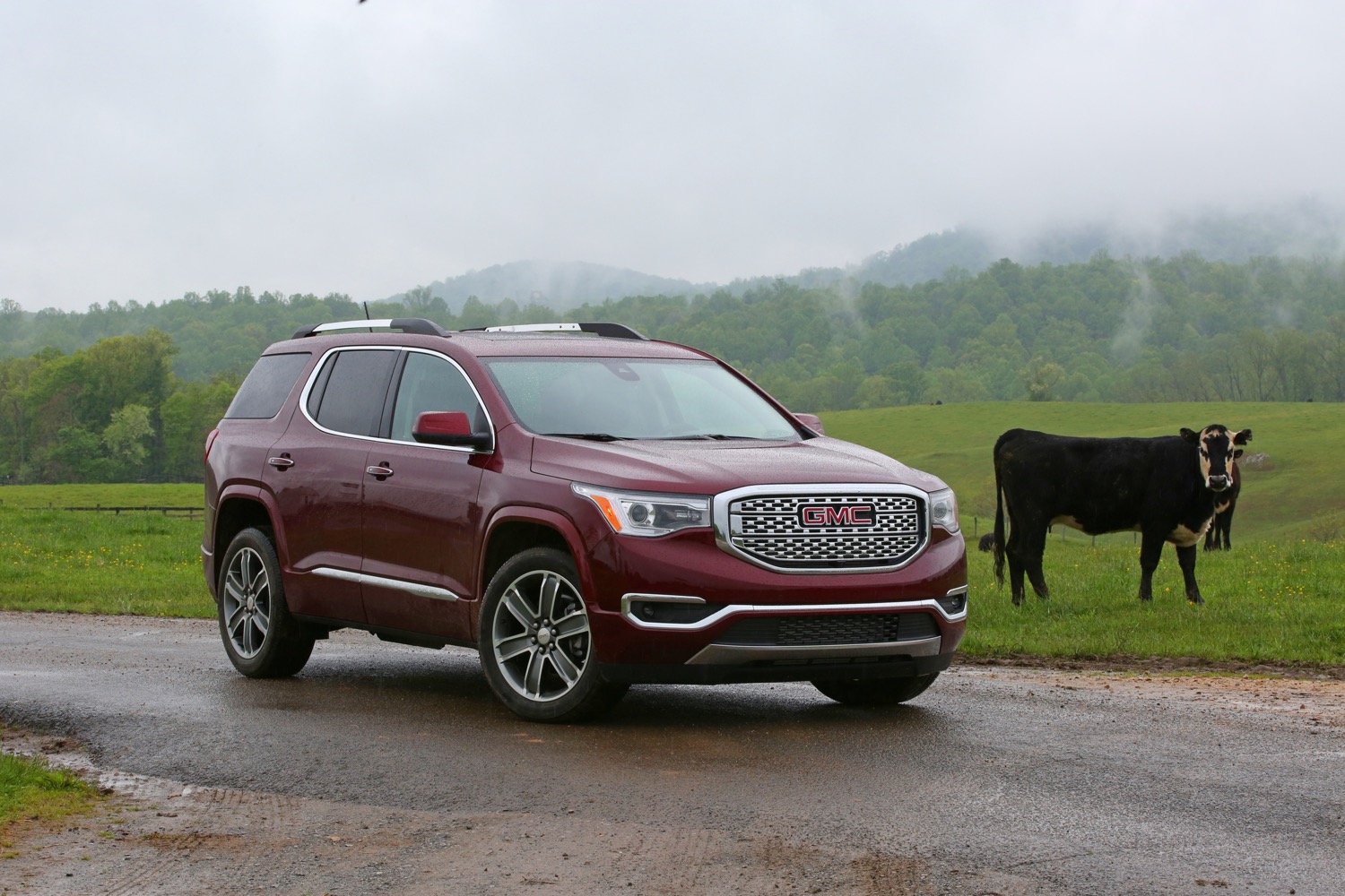 First Photos Of 2021 GMC Acadia Elevation Edition | GM Authority