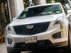 2020-cadillac-xt5-sport-media-drive-mexico-exterior-014-front-end-with-cadillac-logo-on-grille