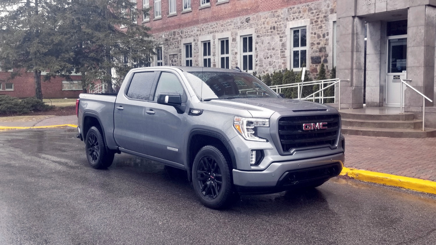 Comparing The 2021 Gmc Sierra 1500 Advanced Safety Features Gm Authority