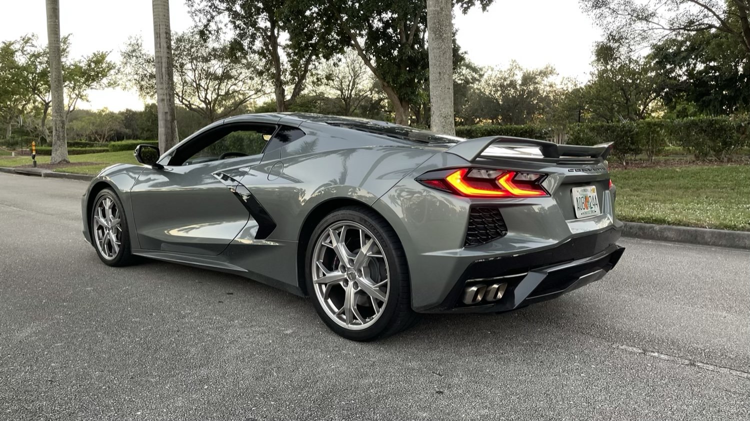 Jet Black Was The Most Popular 2022 Corvette Interior Color   2022 Chevrolet C8 Corvette Stingray Coupe Hypersonic Gray Metallic Gma Garage Day Exterior 026 Rear Three Quarters 