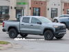 2023-chevrolet-colorado-trail-boss-sterling-gray-metallic-gxd-first-real-world-photos-exterior-003