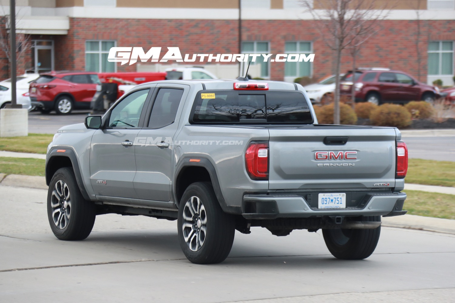 2023-gmc-canyon-at4-sterling-metallic-gxd-20-inch-wheels-rd5-real-world-photos-exterior3-chevrolet-colorado-trail-boss-sterling-gray-metallic-gxd-first-real-world-photos-exterior-009