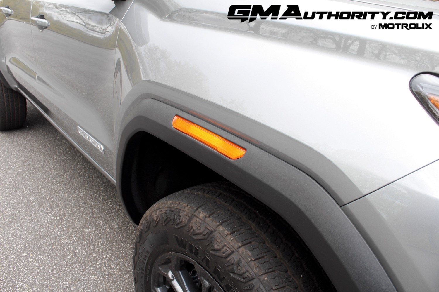 2023-gmc-canyon-elevation-sterling-metallic-gxd-first-drive-exterior-042-marker-light-on-fender