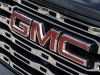 2023-gmc-canyon-denali-exterior-006-grille-gmc-logo