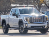 2024-gmc-sierra-2500-hd-denali-crew-cab-short-bed-white-frost-tricoat-g1w-first-real-world-photos-exterior-003