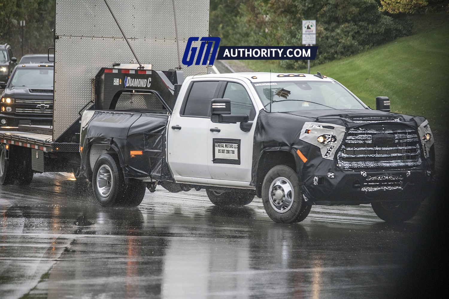 2024 Chevy Silverado HD High Country Gets Midnight Edition