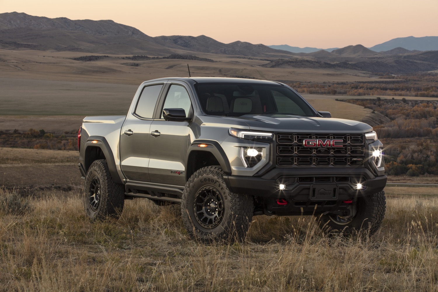 Here Is The 2025 GMC Canyon AT4X AEV Edition