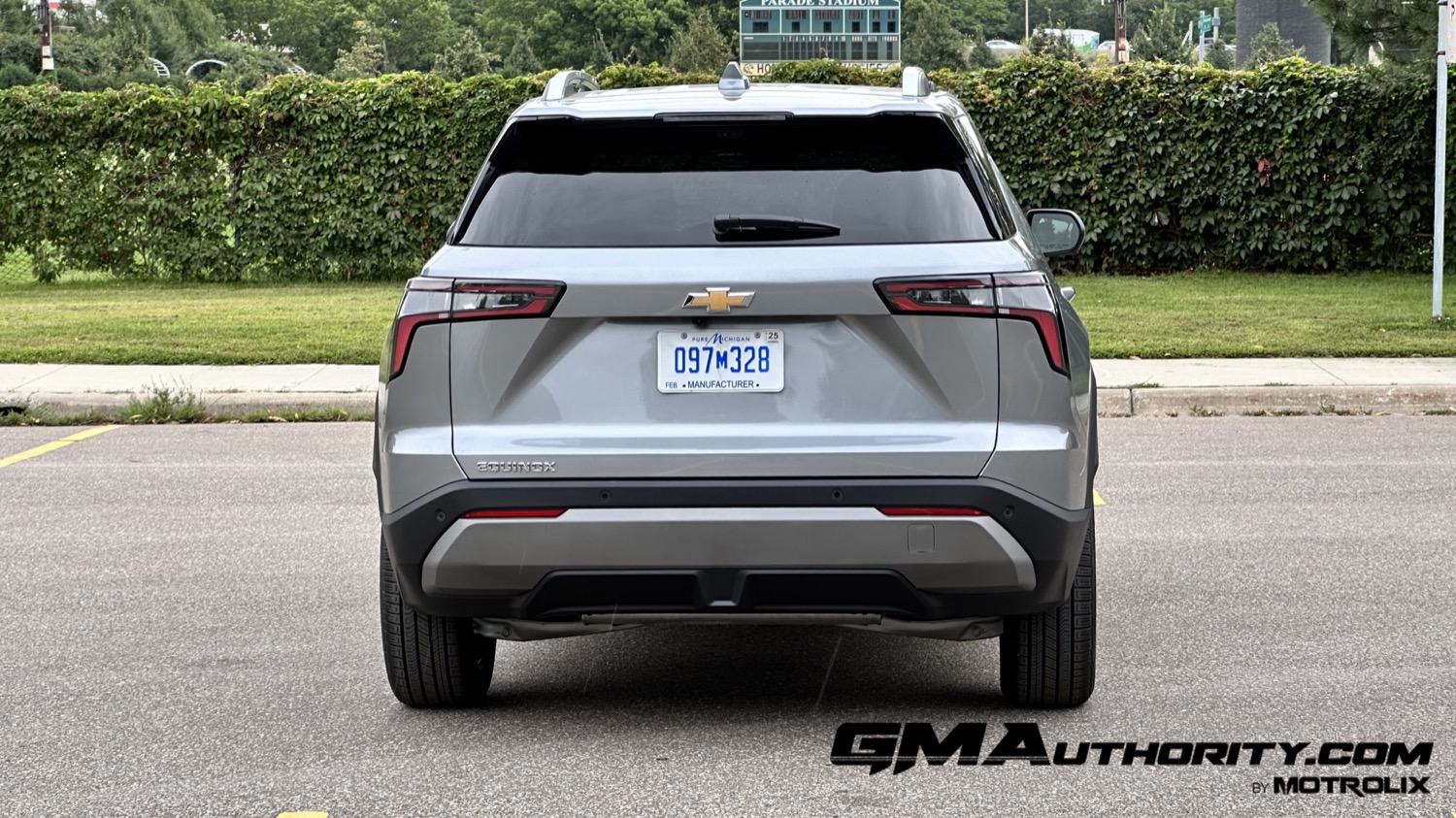 2025 Chevy Equinox New Reef Blue Metallic Color: First Look