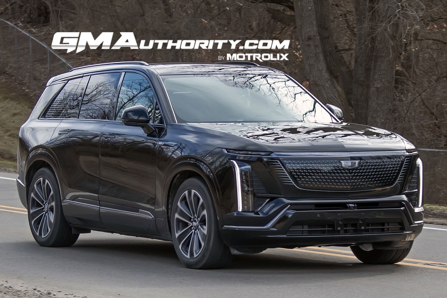 Cadillac Vistiq Interior Spied With Few Buttons: Photos