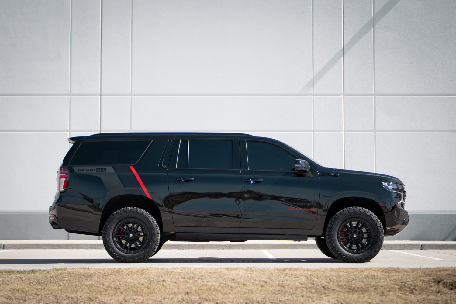 PaxPower Debuts Supercharged GM FullSize Jackal SUV Video