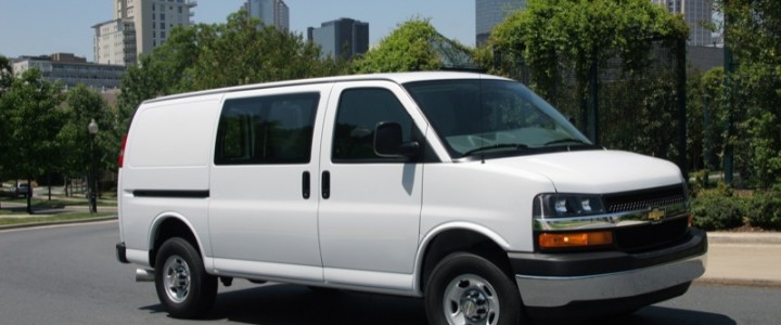 2018 chevrolet express 2500 ls