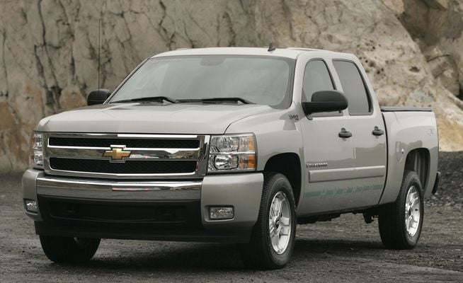 Chevrolet Silverado Hybrid Is More Affordable Than You Think | GM Authority