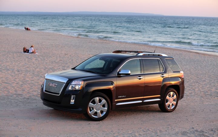 Front-three-quarter view of GMC Terrain Denali.