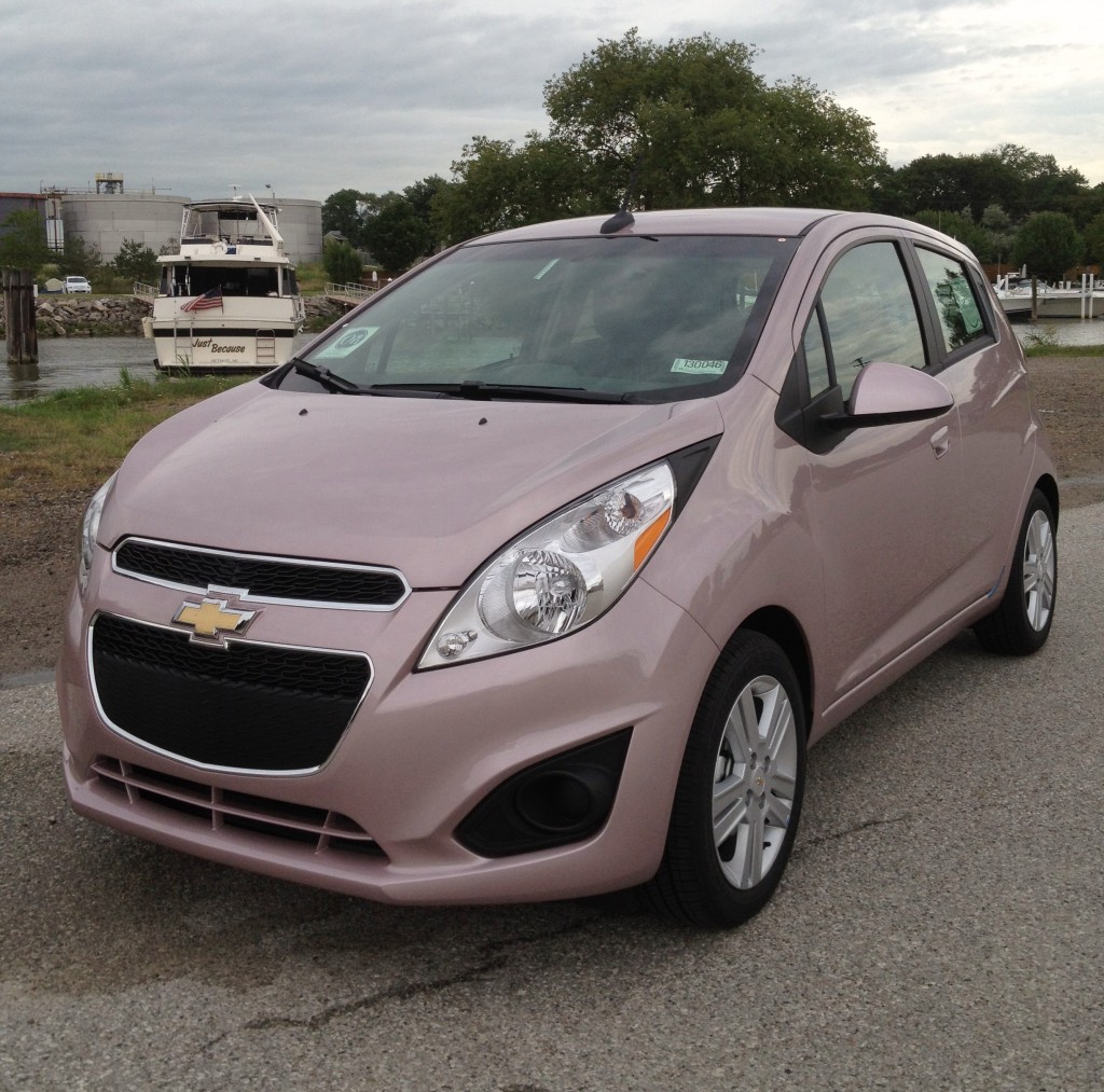 Top 104+ Images pictures of a chevy spark Full HD, 2k, 4k