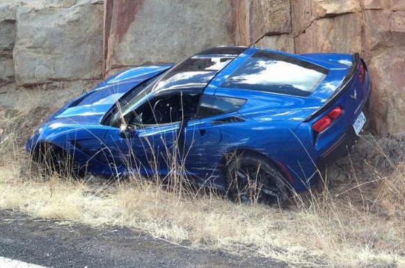 [Bild: 2014-Corvette-Stingray-Crash-582x386.jpg]