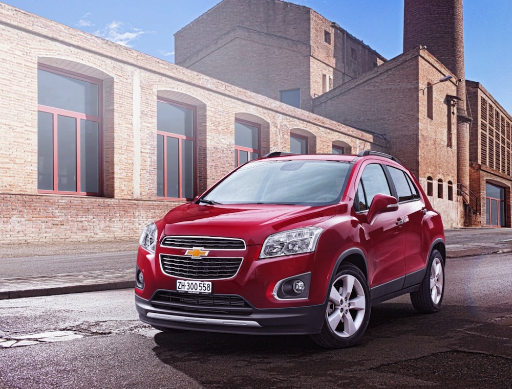 Front three-quarters view of the 2013 Chevy Trax.