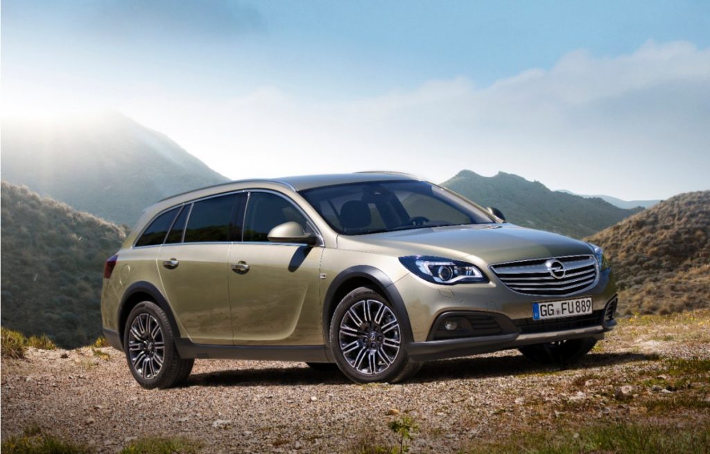 Current Opel Insignia Country Tourer
