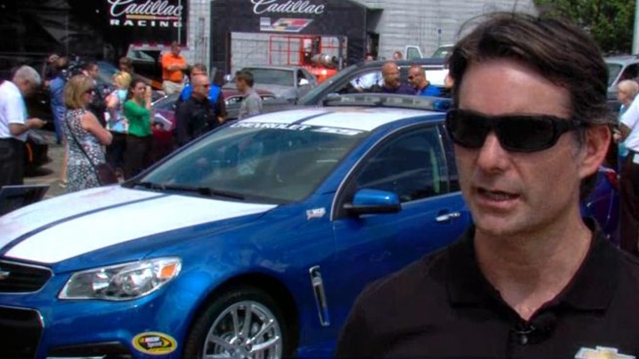 Jeff Gordon Chevrolet >> Jeff Gordon Is A Nascar Driver Dealer And Tester For Chevy Jeff Gordon Chevrolet >> Jeff Gordon Is A Nascar Driver Dealer And Tester For Chevy
