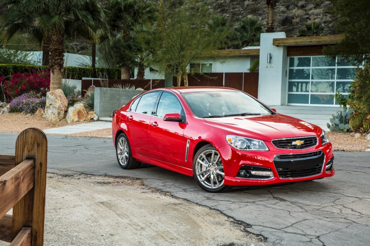 Motor Trend Compares The 2014 Chevrolet SS Chrysler 300C SRT | GM Authority