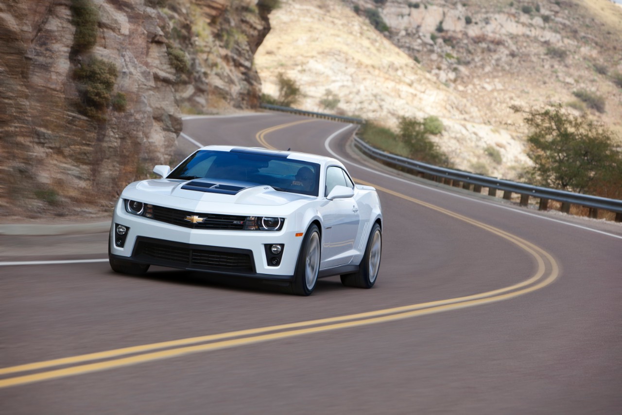 2015 Mustang Sets The Performance Bar For Alpha 2016 Camaro To Match Surpass Gm Authority