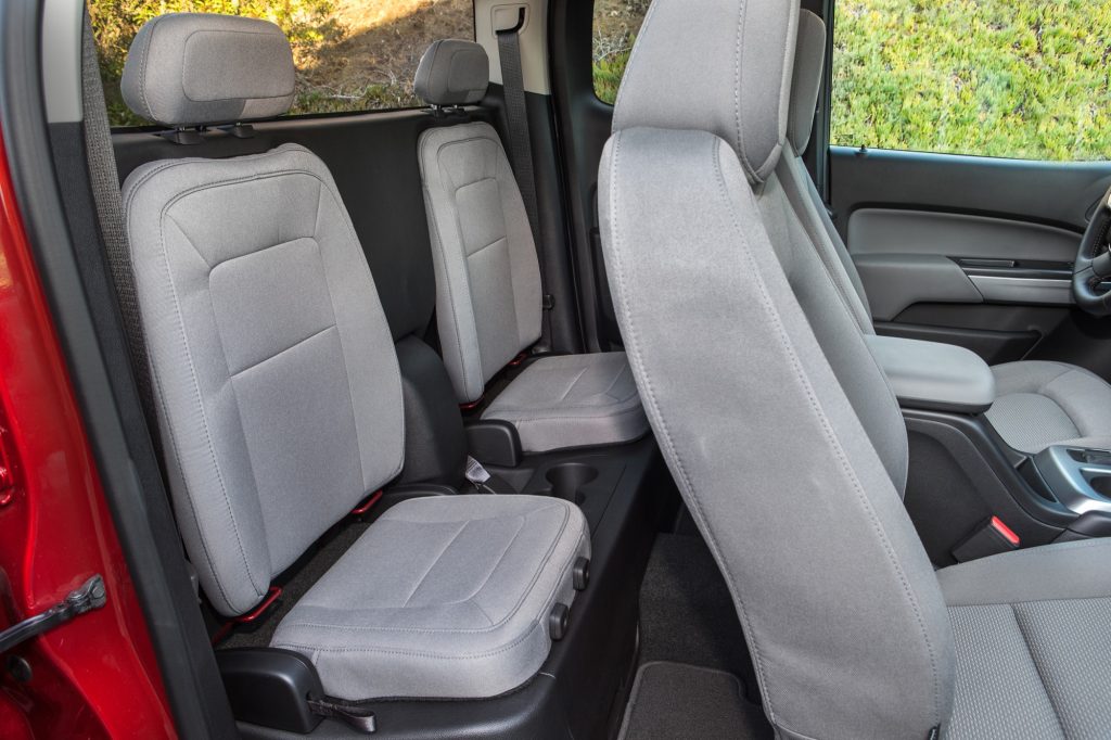 2015 Chevrolet Colorado Interior - Media Drive 02