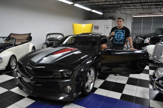 UFC Legend's 2012 Chevy Camaro Sold On eBay | GM Authority | GM Authority