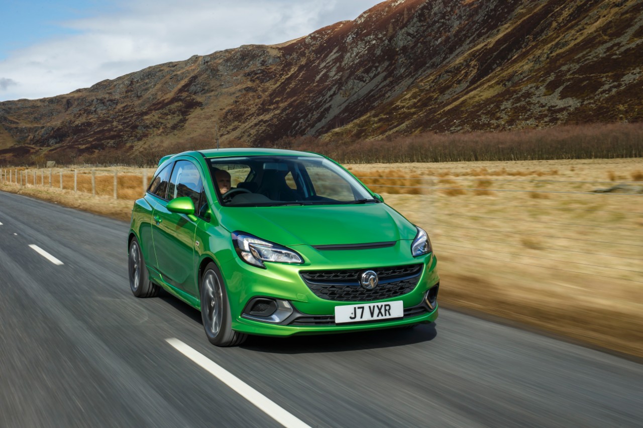 Latest performance. Vauxhall Corsa 2015. Vauxhall Corsa VXR 2009. Опель хот хэтч. Vauxhall 2015 года.