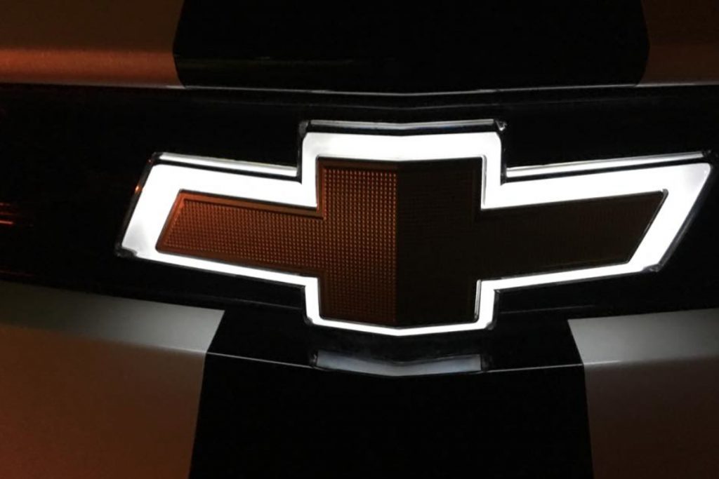 2016 Camaro Glow Tie emblem