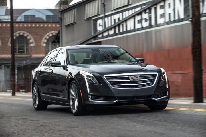 Cadillac CT6 front three quarter angle.